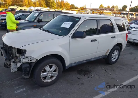 2012 Ford Escape Xls z USA, uszkodzony, nr VIN 1FMCU0C75CKA20128